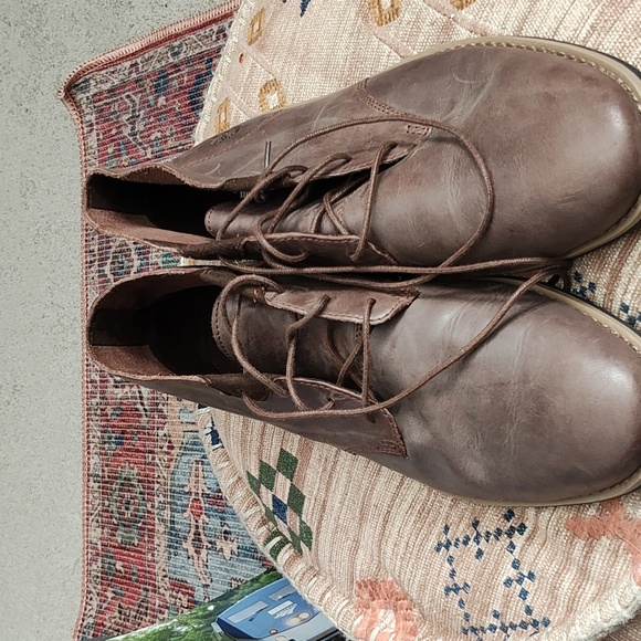 Sz 9.5 timberland leather chukka boots - Picture 1 of 4